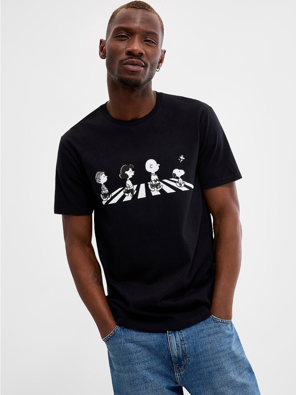 Peanuts and the gang T-shirt black size Large